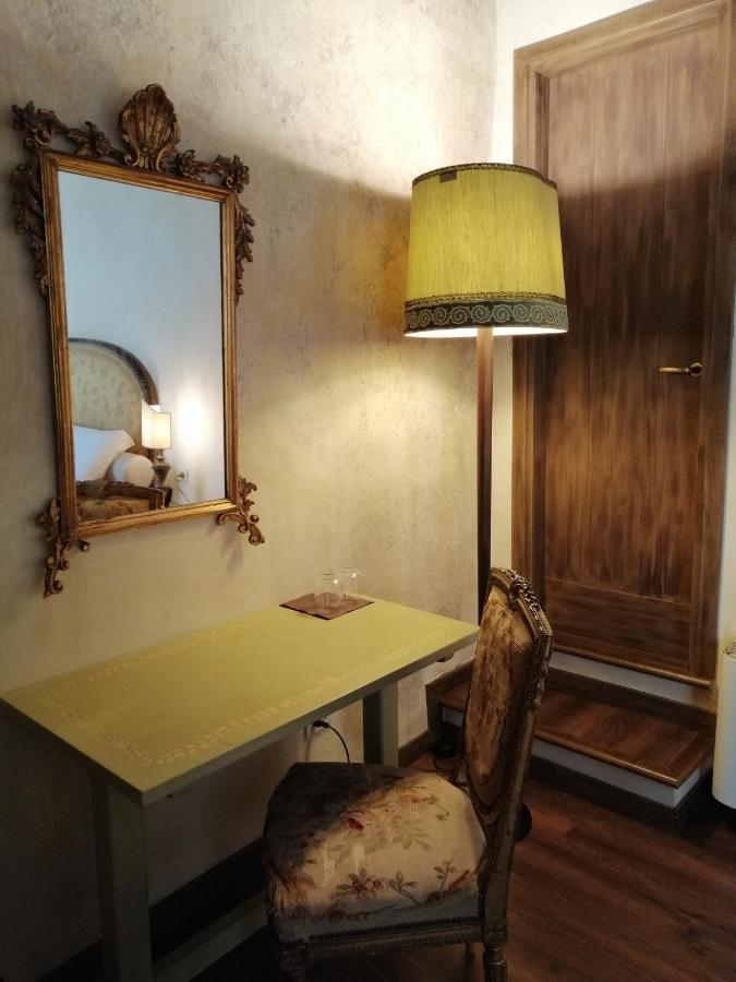 Castello Di Compiano Hotel Relais Museum Buitenkant foto