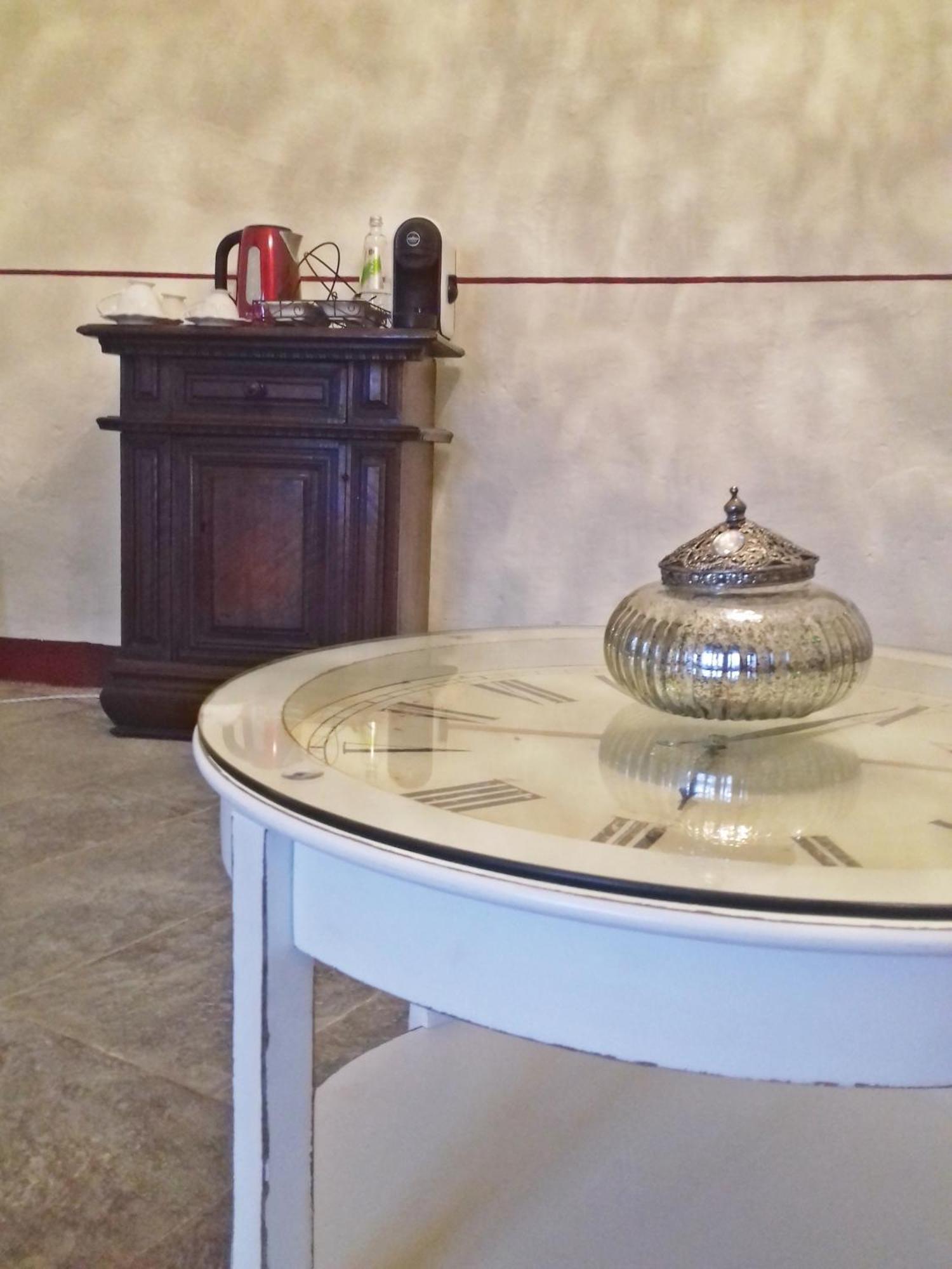 Castello Di Compiano Hotel Relais Museum Kamer foto